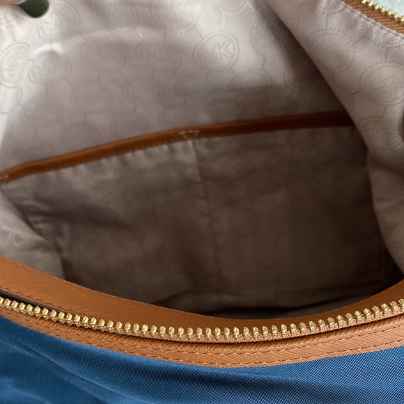 Michael Kors Handbag - Picture 7 of 7